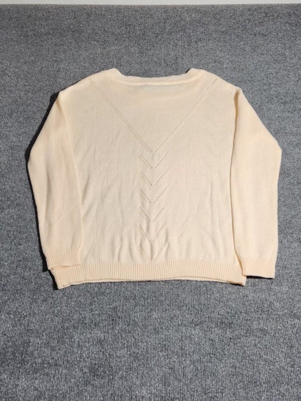 Lulus Women's Lightweight Springtime Sweater in size small - Picture 3 of 5